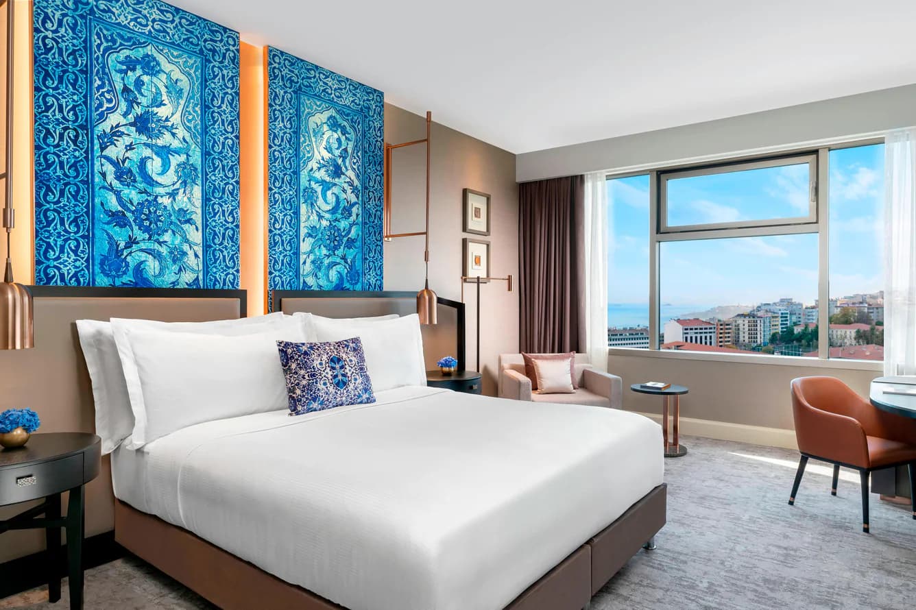 The Ritz-Carlton Istanbul - Image 2